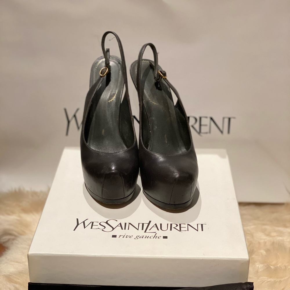 YSL - Yves Saint Laurent Tribtoo Pumps